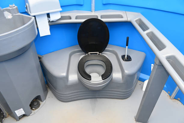 Portable Toilet Options We Offer in Kean University, NJ
